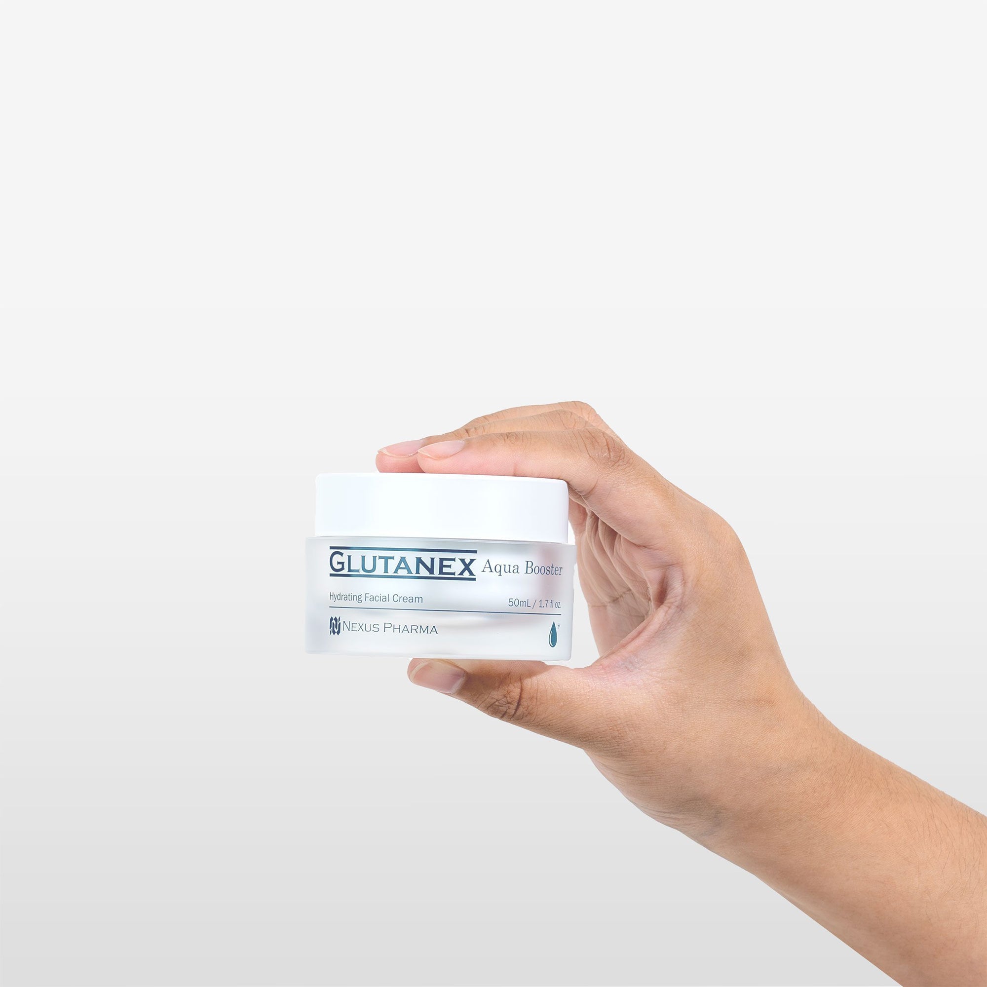 Glutanex Aqua Booster – hydrating and restoring facial cream with hyaluronic acid and glutathione.