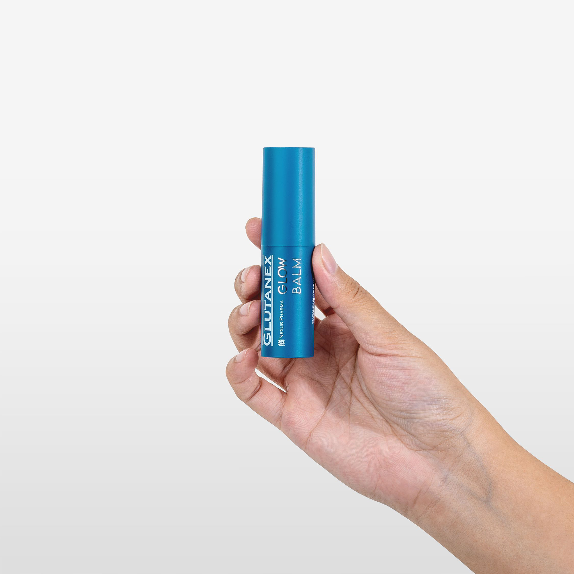 Glutanex Glow Balm stick – a portable balm with Glutathione and Peptides, providing all-day moisture, nourishment, and a radiant glow for the face.