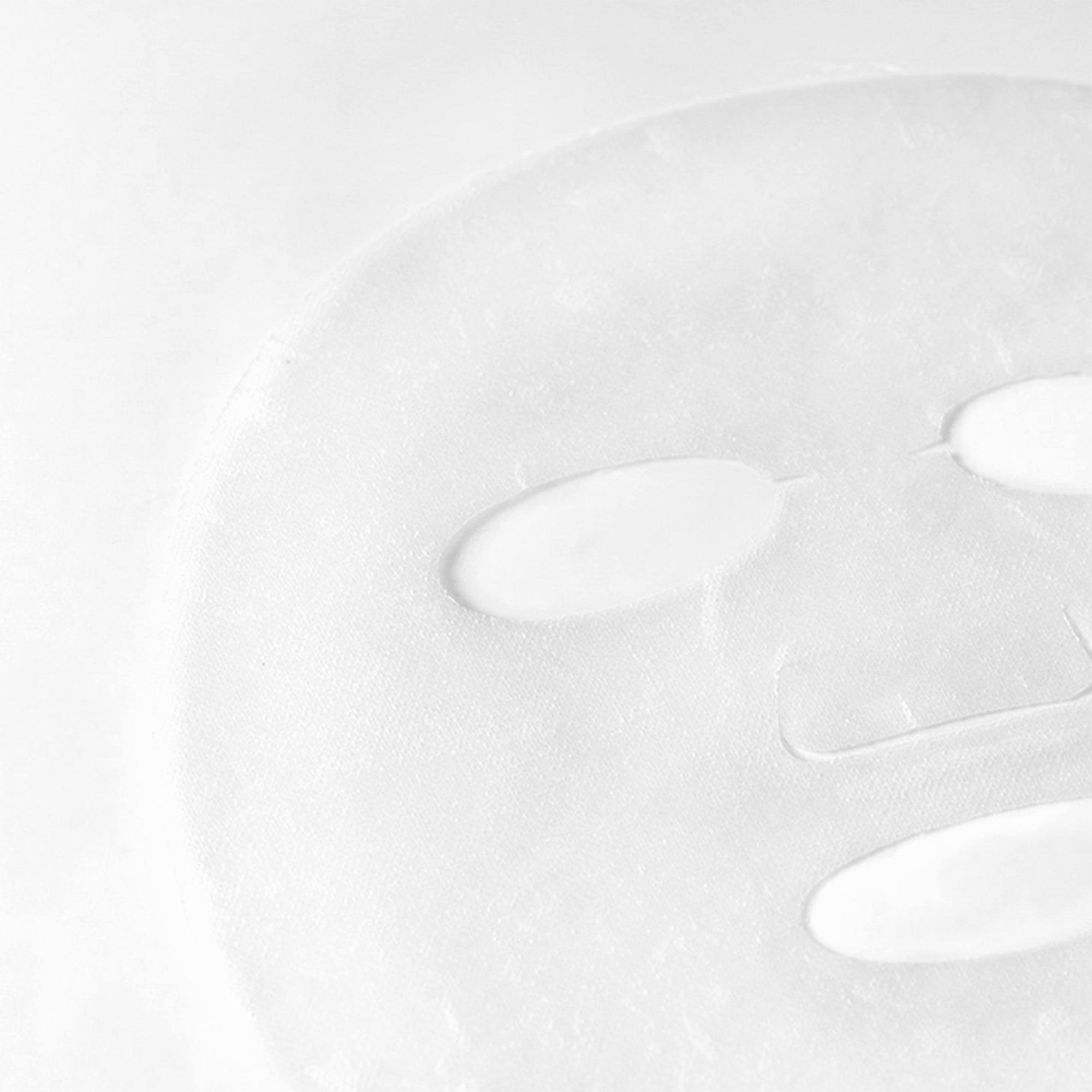 Glutanex Snow White Sheet Mask – a rejuvenating mask with glutathione, hyaluronic acid, and niacinamide for brighter, hydrated, and radiant skin.